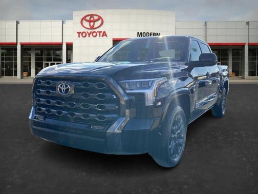 2025 Toyota Tundra Hybrid Platinum