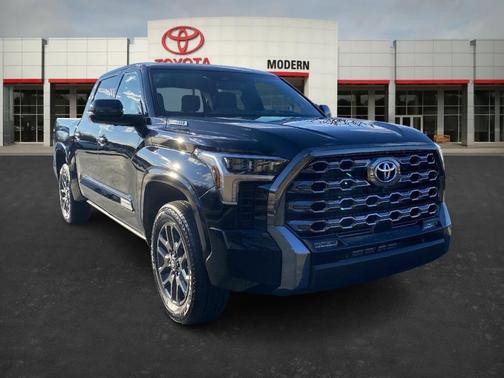 2025 Toyota Tundra Hybrid Platinum
