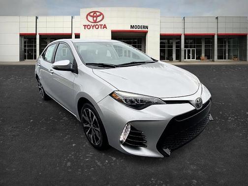 Silver 2018 Toyota Corolla SE