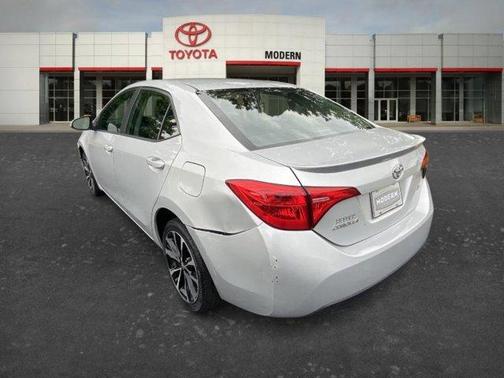 Silver 2018 Toyota Corolla SE