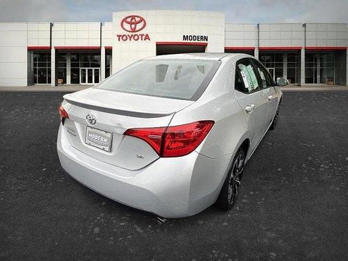 Silver 2018 Toyota Corolla SE
