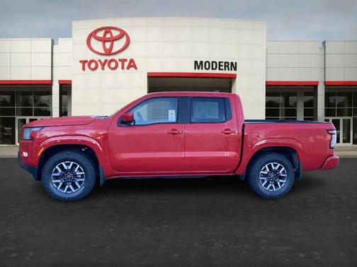 2022 Nissan Frontier SV