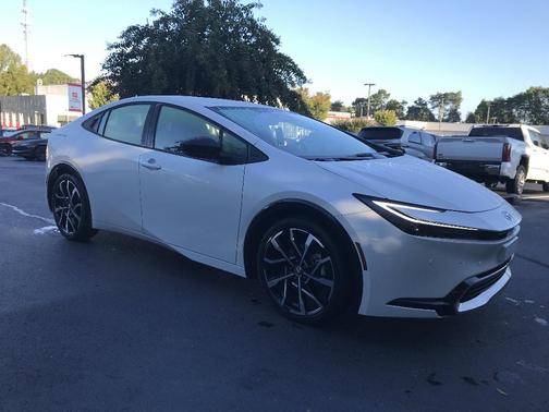 2025 Toyota Prius Plug-In Hybrid XSE