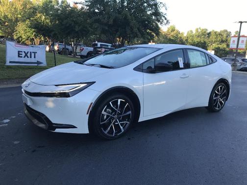 2025 Toyota Prius Plug-In Hybrid XSE