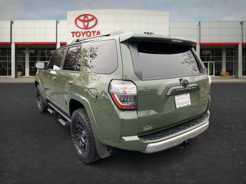 2022 Toyota 4Runner TRD Off Road