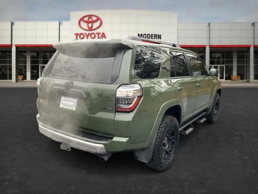 2022 Toyota 4Runner TRD Off Road