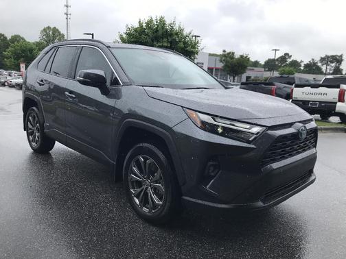2024 Toyota RAV4 Hybrid XLE Premium