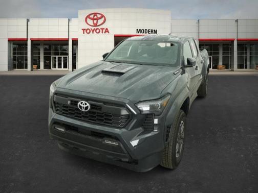 2025 Toyota Tacoma Hybrid TRD Sport