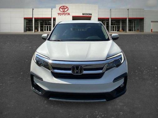 White 2021 Honda Pilot EX