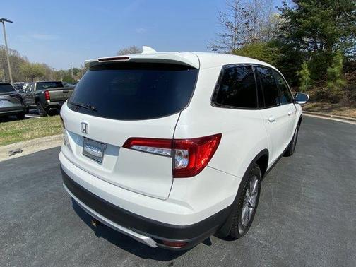 White 2021 Honda Pilot EX