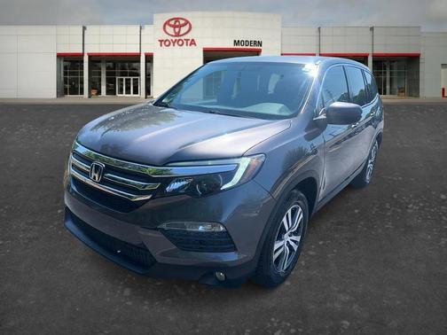Gray 2017 Honda Pilot EX-L