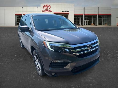 Gray 2017 Honda Pilot EX-L