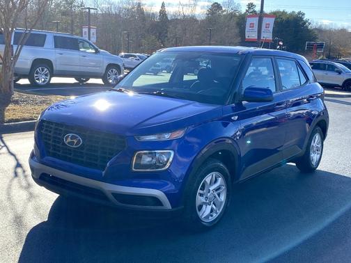 2023 Hyundai VENUE SE