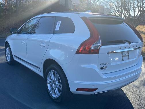 2016 Volvo XC60 T5 Drive-E Premier