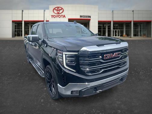Black 2023 GMC Sierra 1500 SLT
