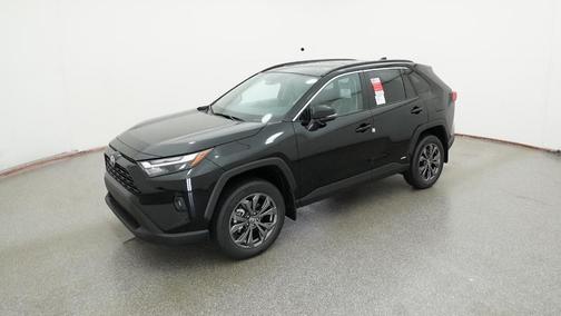 2025 Toyota RAV4 Hybrid XLE Premium