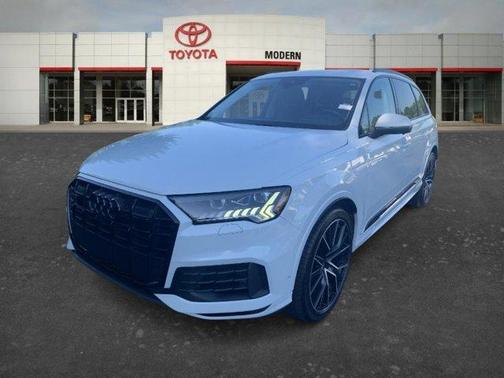 Glacier White Metallic 2022 Audi Q7 55 Prestige