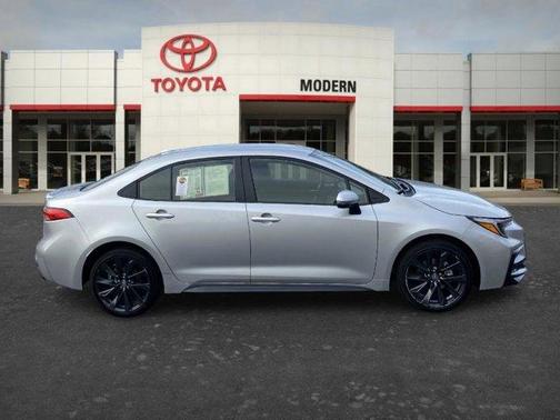 2025 Toyota Corolla Hybrid SE