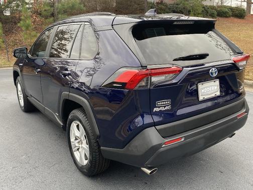 2019 Toyota RAV4 Hybrid XLE