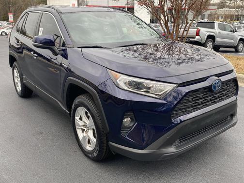 2019 Toyota RAV4 Hybrid XLE