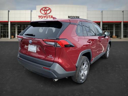 2022 Toyota RAV4 Hybrid LE