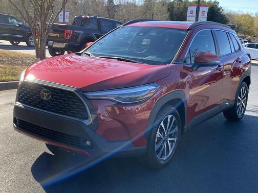 2022 Toyota Corolla Cross XLE