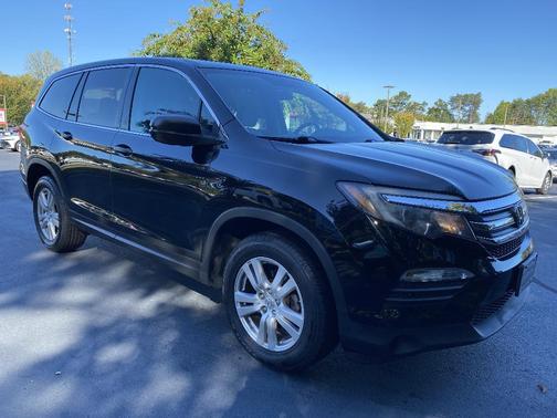 2017 Honda Pilot LX
