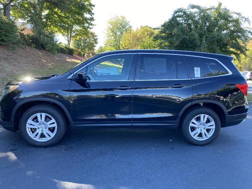 2017 Honda Pilot LX