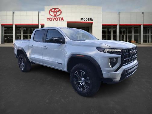 2023 GMC Canyon AT4