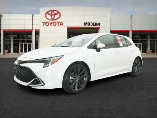 2025 Toyota Corolla Hatchback XSE