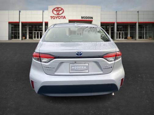 2024 Toyota Corolla Hybrid LE