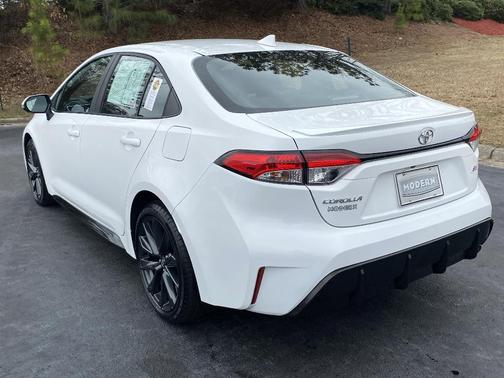 2025 Toyota Corolla SE