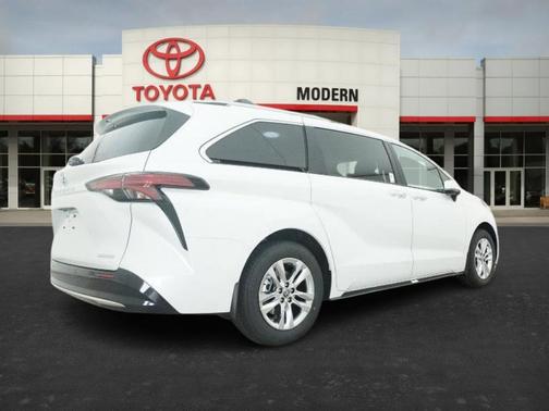 2025 Toyota Sienna Limited
