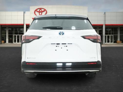2025 Toyota Sienna Limited