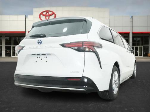 2025 Toyota Sienna Limited