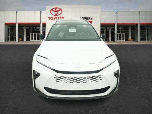 2025 Toyota Crown Signia Limited