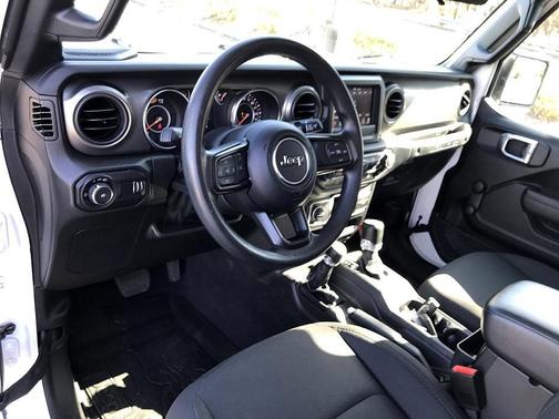 2023 Jeep Wrangler Sport