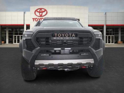 2025 Toyota Tacoma Hybrid Trailhunter