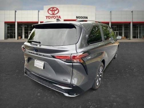 Gray 2025 Toyota Sienna XSE 7 Passenger