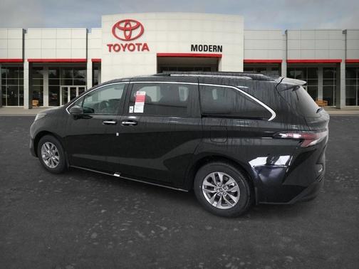2026 Toyota Sienna 
