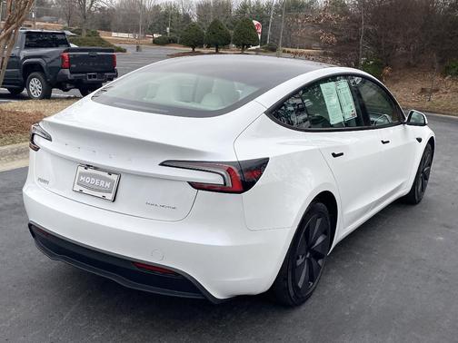 2025 Tesla Model 3 Long Range