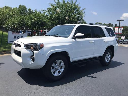 2024 Toyota 4Runner SR5