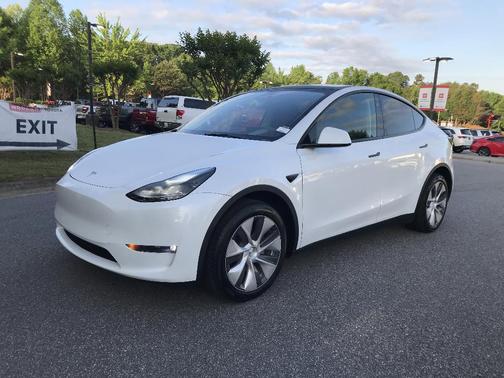 2024 Tesla Model Y Long Range