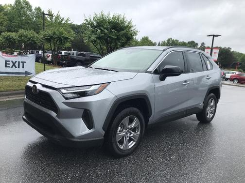 2025 Toyota RAV4 Hybrid LE