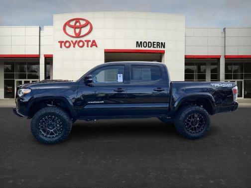 2021 Toyota Tacoma TRD Sport