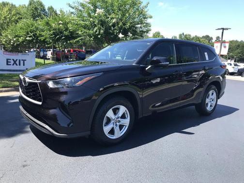 2022 Toyota Highlander L