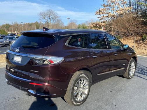 2024 Buick Enclave Avenir