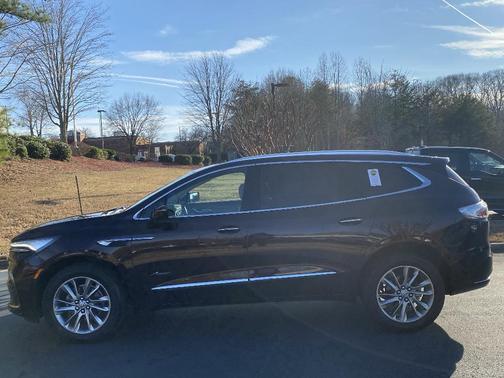 2024 Buick Enclave Avenir