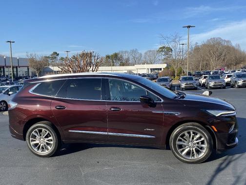 2024 Buick Enclave Avenir