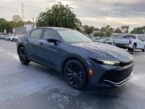 2025 Toyota Crown NIGHTSHADE